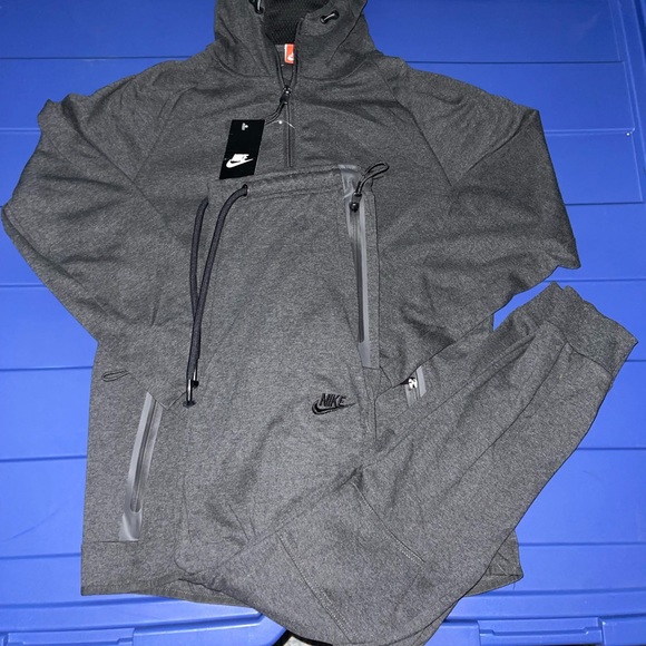 Mens Nike Sweatsuit - Picture 3 of 5